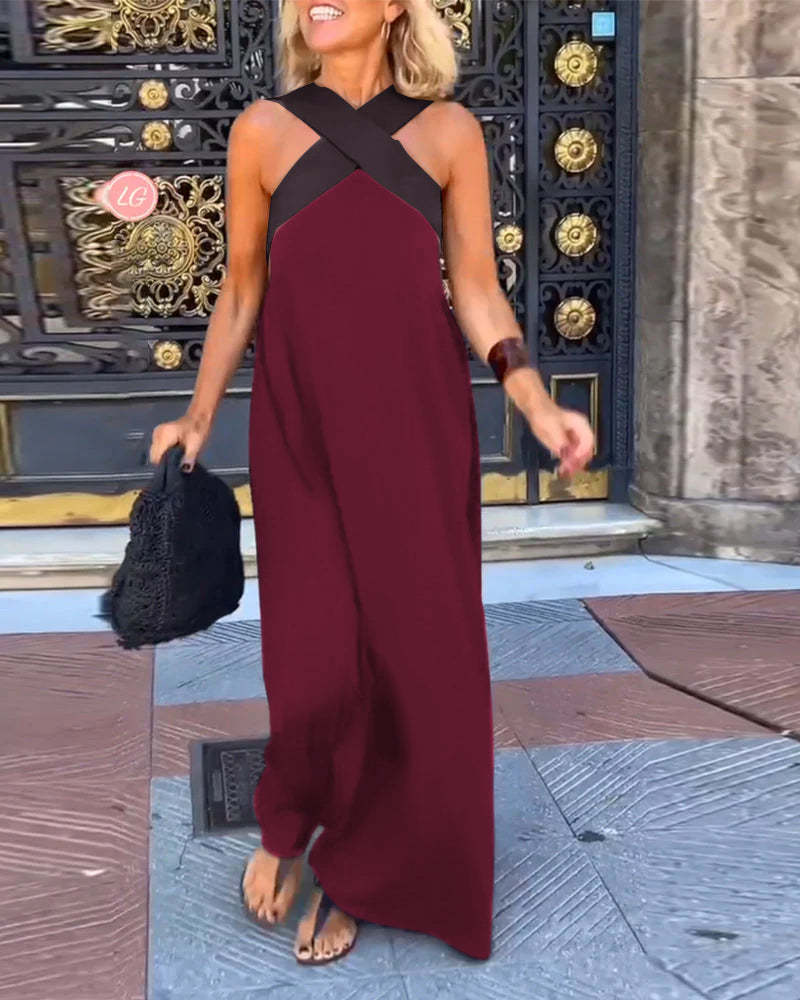 Vestido sin mangas con cuello halter cruzado y costuras