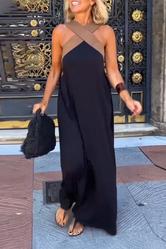 Vestido sin mangas con cuello halter cruzado y costuras